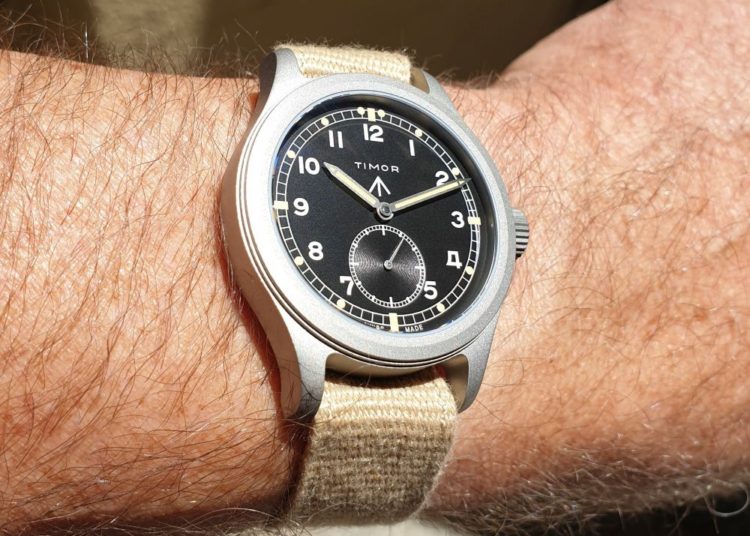 The original AF0210 watch strap in Khaki