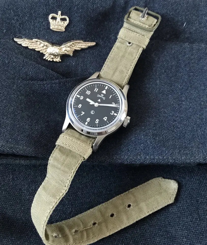 The VB Hygienique : the first fabric NATO strap from 1945